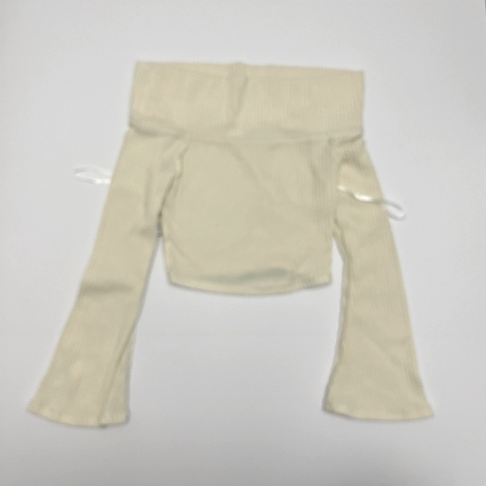 Off-Shoulder Ribbed Crop Sweater - Cream - Picture 9 of 13